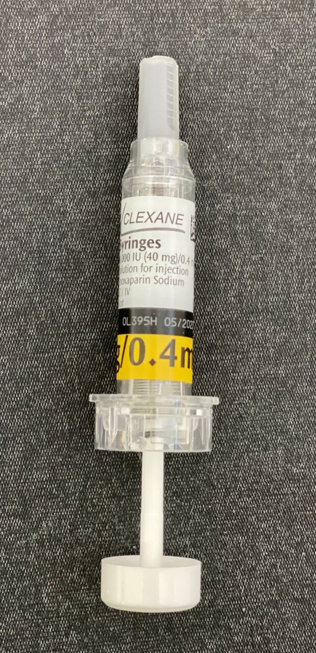 Figure 9. A low-molecular-weight heparin (enoxaparin) pre-filled syringe, the workhorse of chemical thromboprophylaxis. Source: Whispyhistory, via Wikimedia Commons, CC BY-SA 4.0.